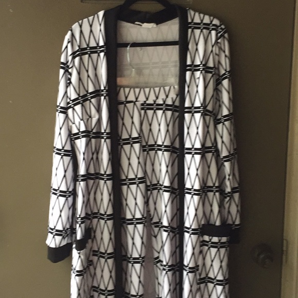 K GLAM Jackets & Blazers - 2-PC BLACK & WHITE LONG CARDIGAN & PANTS  NEW
